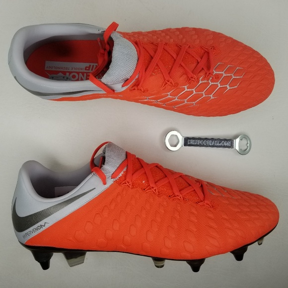 nike hypervenom phantom sg